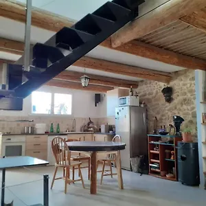 Maison Restauree A L'ancienne Avec Terrasse Jouques